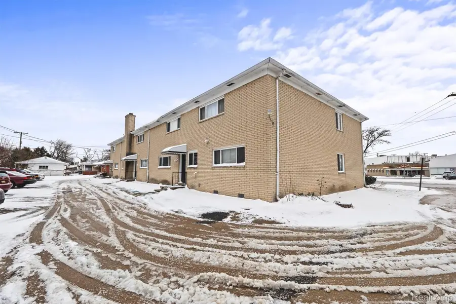 22270 Kelly Road, Eastpointe, MI 48021 - Image #3