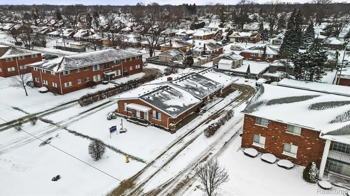 23301 Kelly Road, Eastpointe, MI 48021 - Image #1