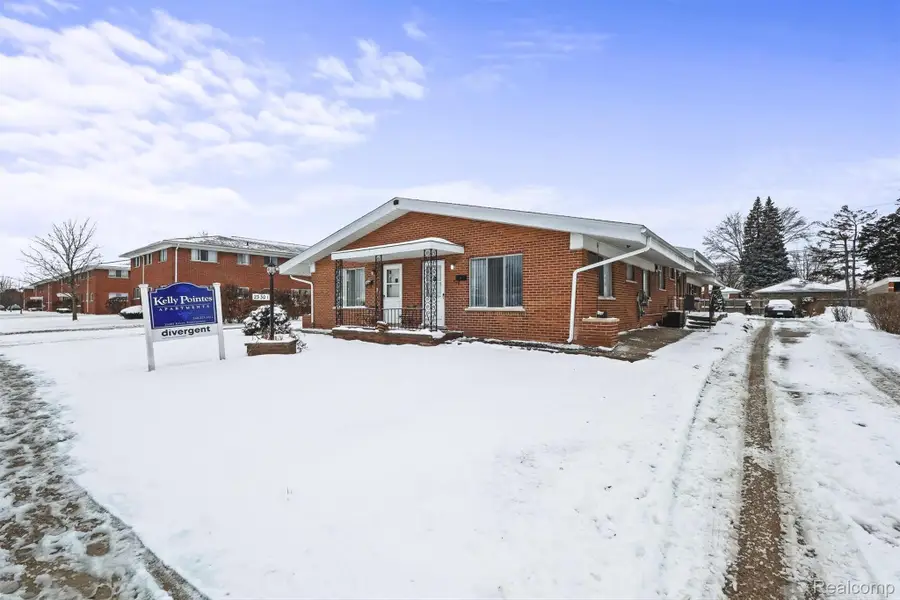 23301 Kelly Road, Eastpointe, MI 48021 - Image #2