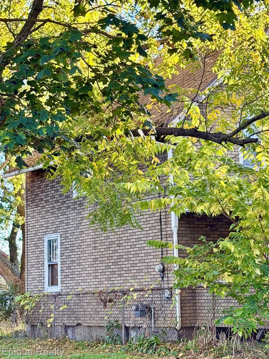 1420 Dakota Avenue, Flint, MI 48506 - Image #3