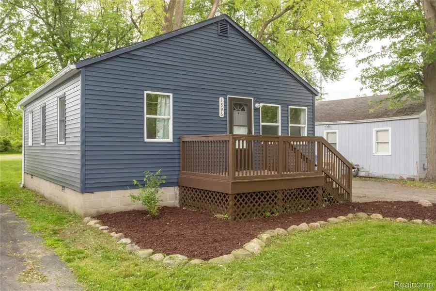 1896 Spaulding Road, Monroe, MI 48162 - Image #2