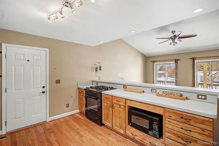 11299 Manchester Drive, Fenton, MI 48430 - Image #3