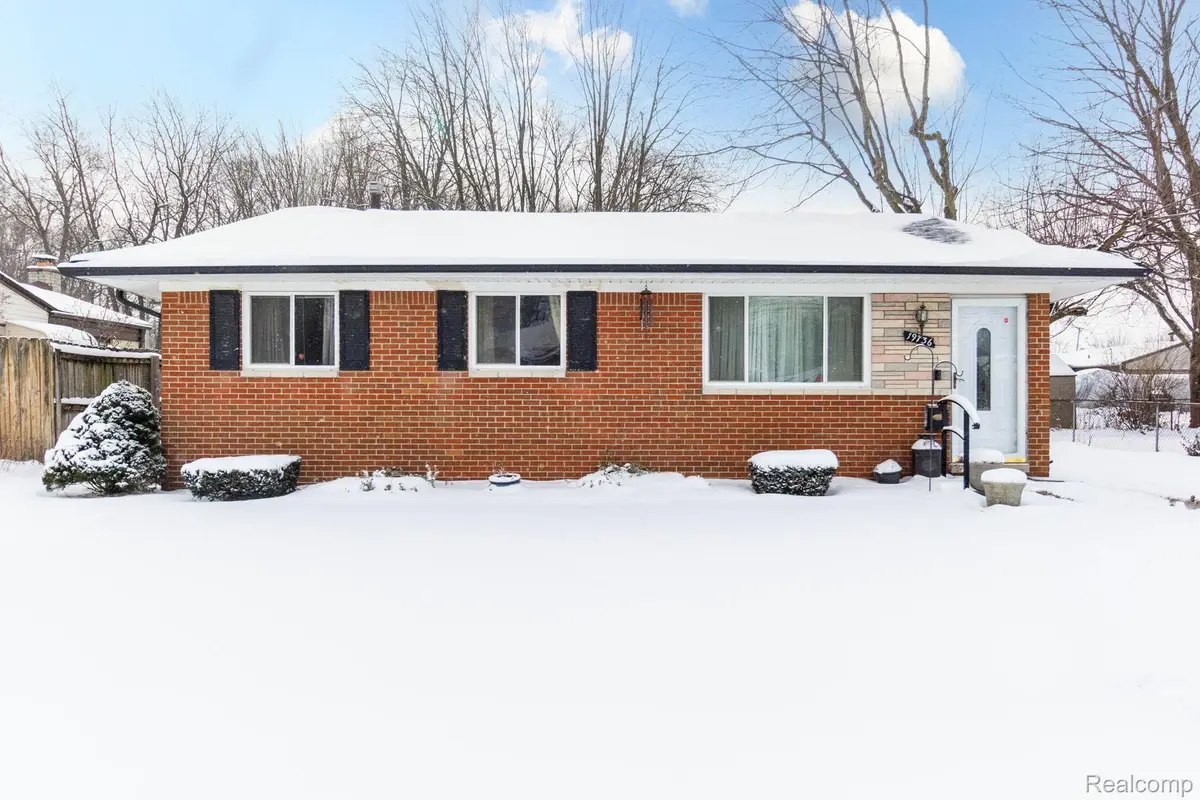 19736 Mckishnie Street, Clinton Township, MI 48035 - Image #1