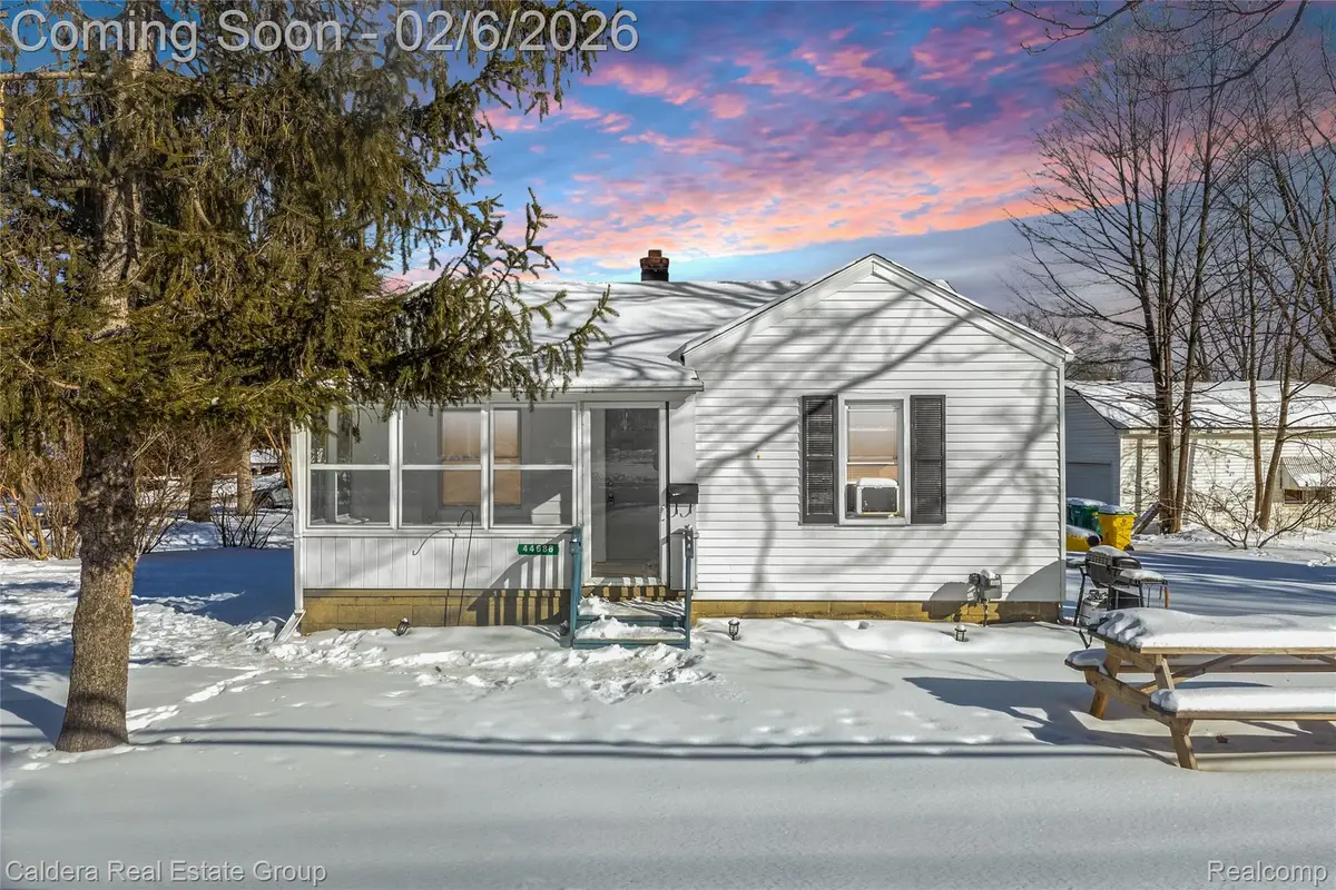 44686 Davis Drive, Utica, MI 48317 - Image #1