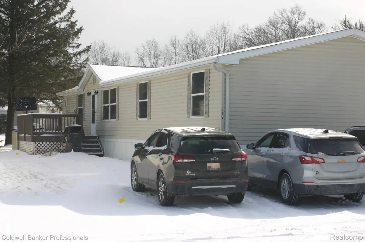 147 Pheasant Run Street, Lapeer, MI 48446 - Image #1