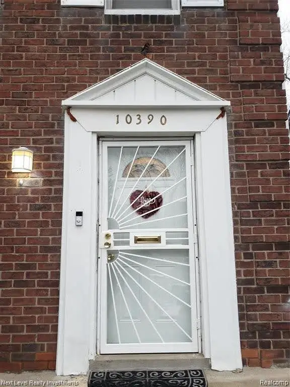 10390 Somerset Avenue, Detroit, MI 48224 - Image #2