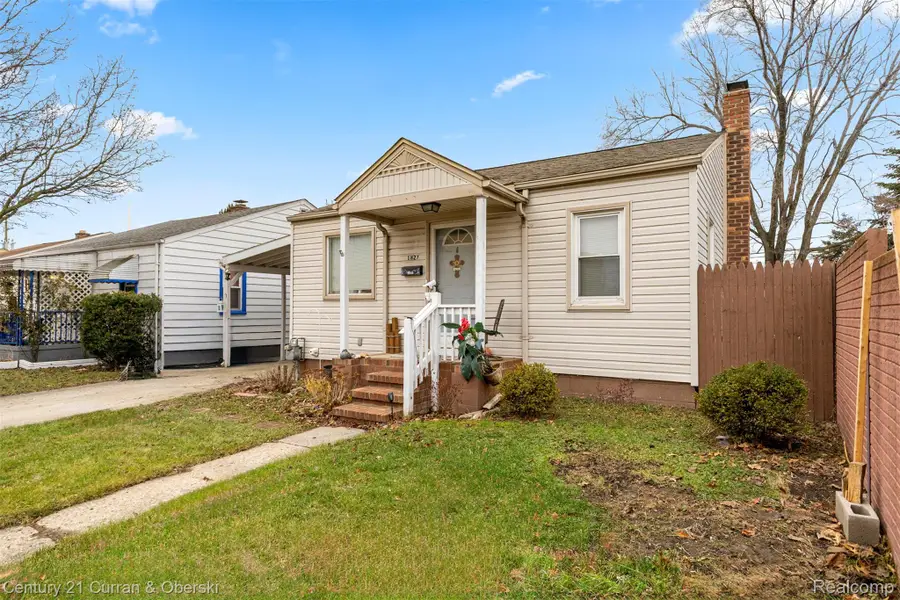 1827 Cleophus Pkwy, Lincoln Park, MI 48146 - Image #2