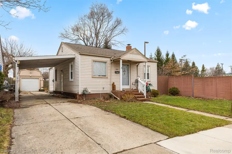1827 Cleophus Pkwy, Lincoln Park, MI 48146 - Image #3