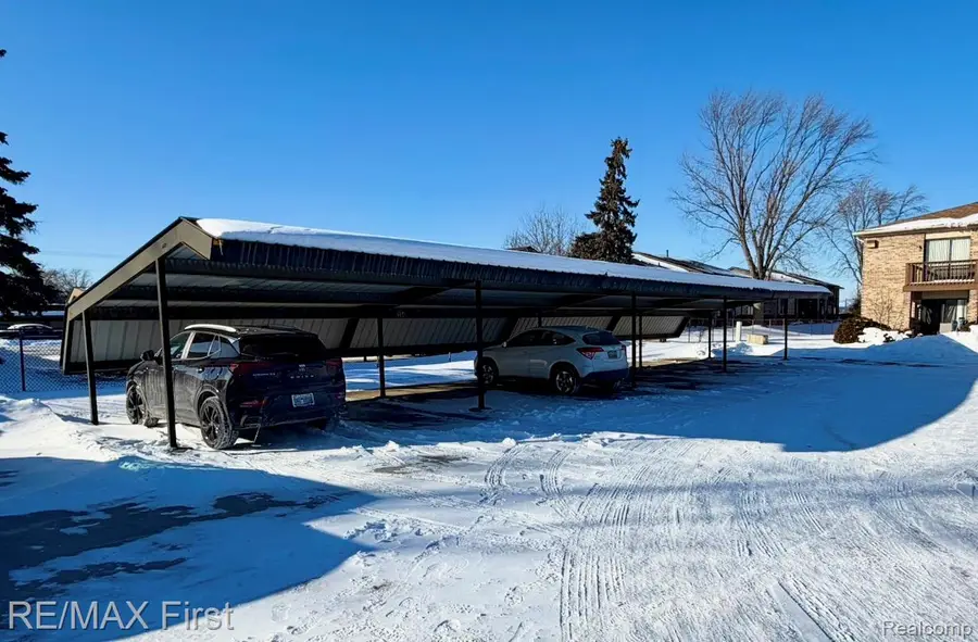286 E. 13 Mile Road #203, Madison Heights, MI 48071 - Image #2