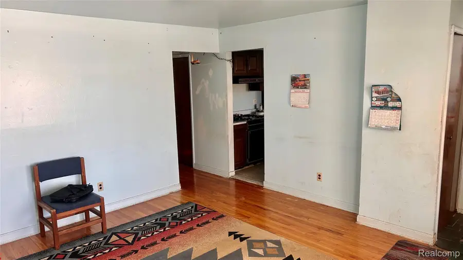 24955 Beierman Avenue, Warren, MI 48091 - Image #2