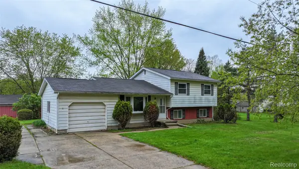 5244 Rood Road, Holly, MI 48442