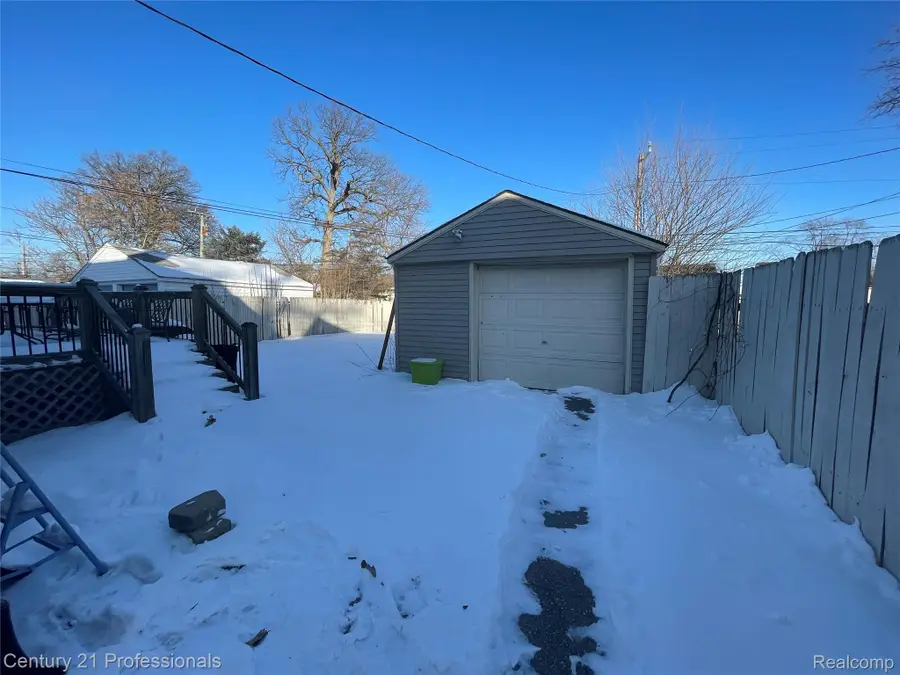 4815 Mildred Street, Wayne, MI 48184 - Image #2