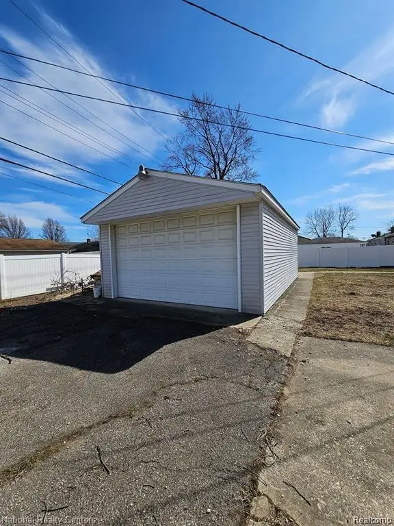 13621 Mulberry Street, Southgate, MI 48195 - #3