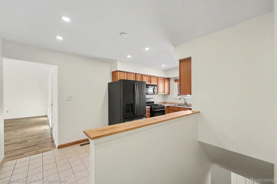 32465 Fernwood Street, Westland, MI 48186 - Image #3