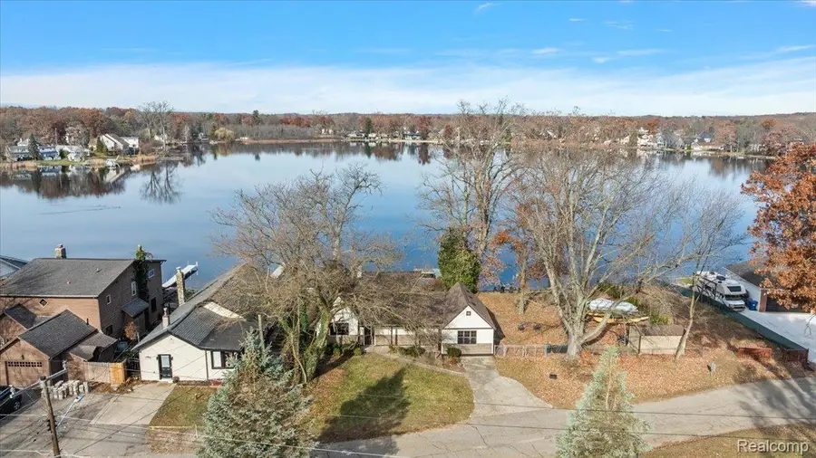 9492 Roundlake Boulevard, White Lake, MI 48386 - #3