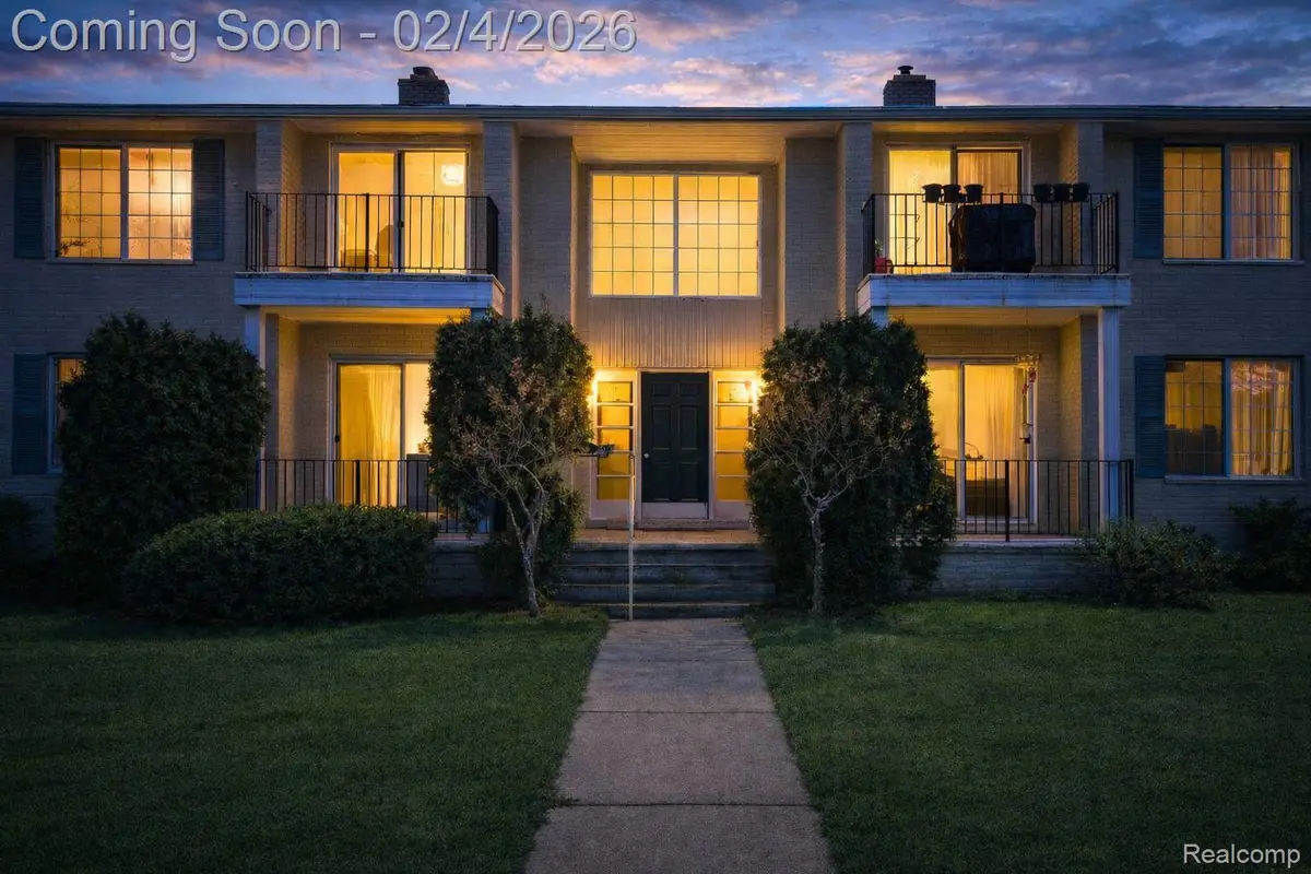 1935 Axtell Drive #3, Troy, MI 48084 - Image #1