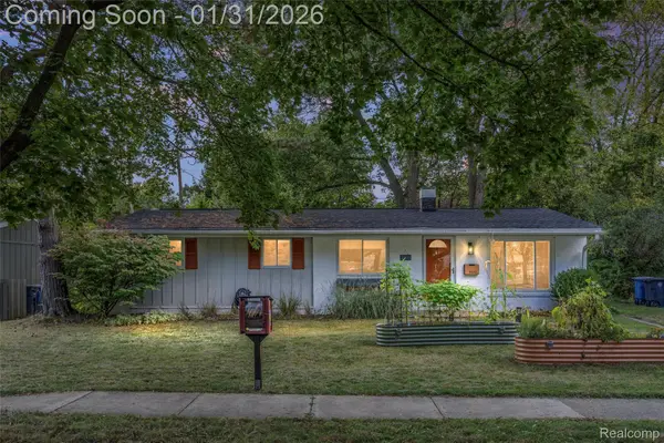 2711 Canterbury Road, AnnArbor, MI 48104