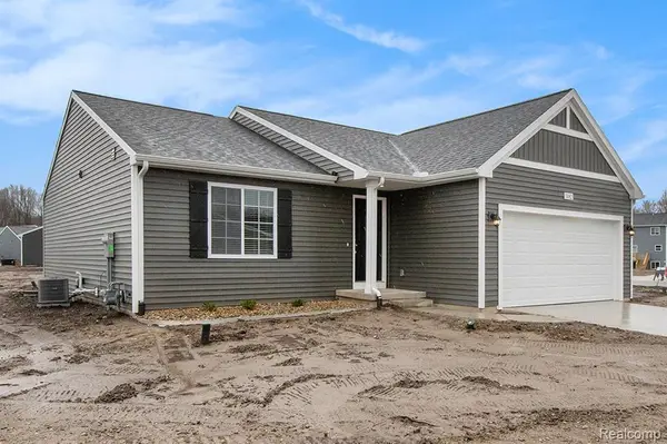 104 Cottonwood Court, Litchfield, MI 49252