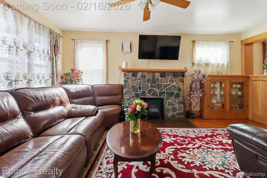 5834 Wayne Road, Romulus, MI 48174 - #3