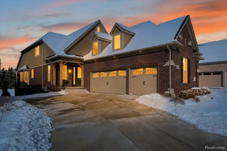 8236 Stoney Creek Drive, Green Oak, MI 48178 - Image #2