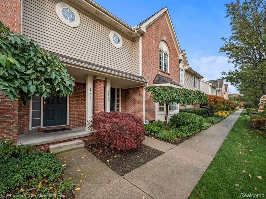 1505 Anne Drive, Royal Oak, MI 48067 - Image #2