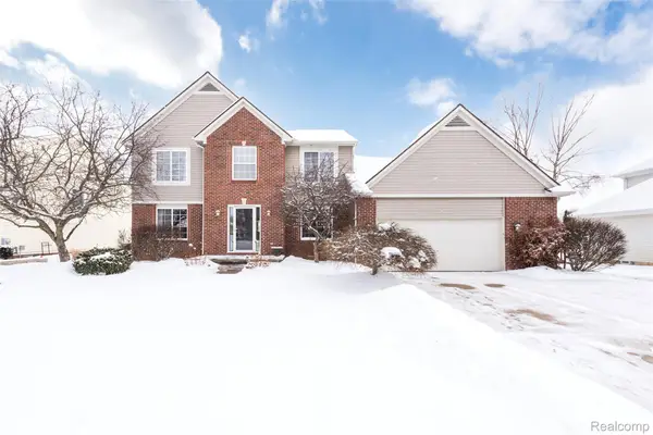 25886 Carriage Lane, SouthLyon, MI 48178