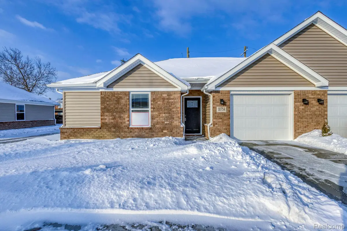 18754 14 Mile Road #22, Roseville, MI 48066 - #1