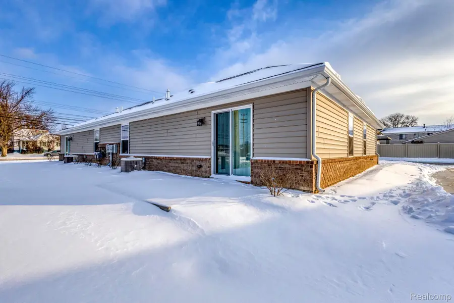 18754 14 Mile Road #22, Roseville, MI 48066 - #2
