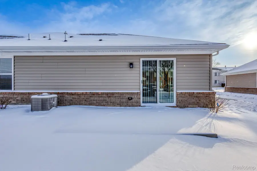 18754 14 Mile Road #22, Roseville, MI 48066 - #3