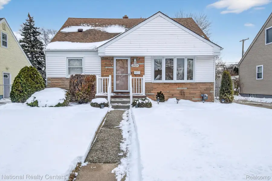 25534 Mackinac Street, Roseville, MI 48066 - Image #2