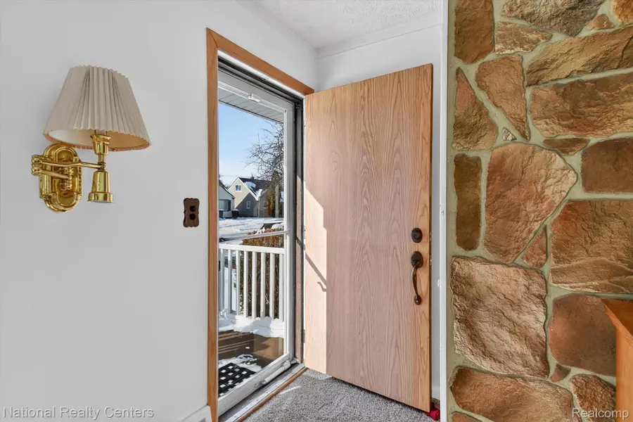 25534 Mackinac Street, Roseville, MI 48066 - Image #3