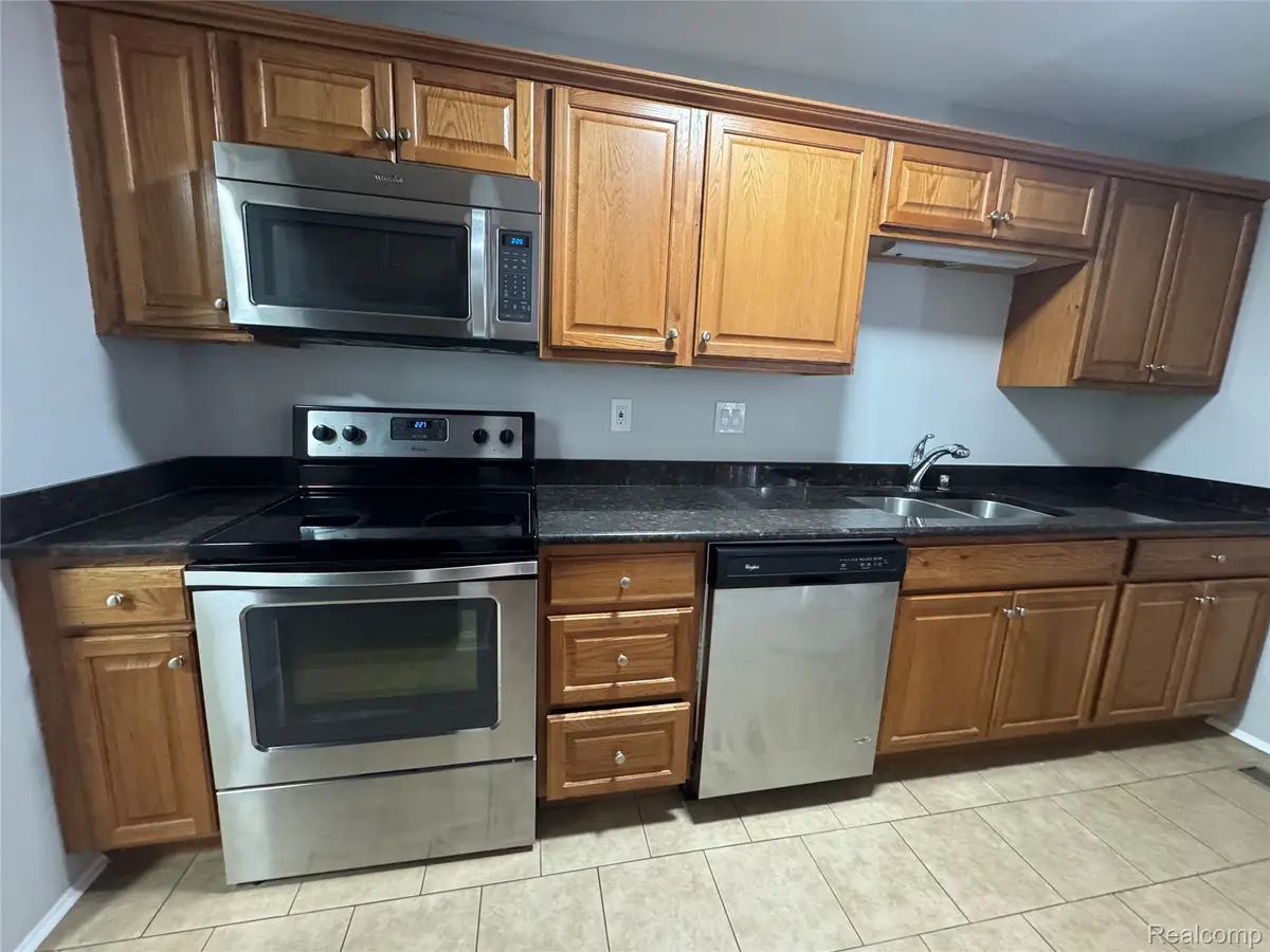 22108 Dante Street #115, Oak Park, MI 48237 - Image #1