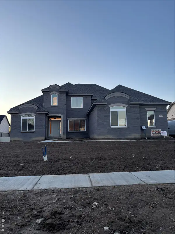 32696 Adam Brown Drive, Rockwood, MI 48173