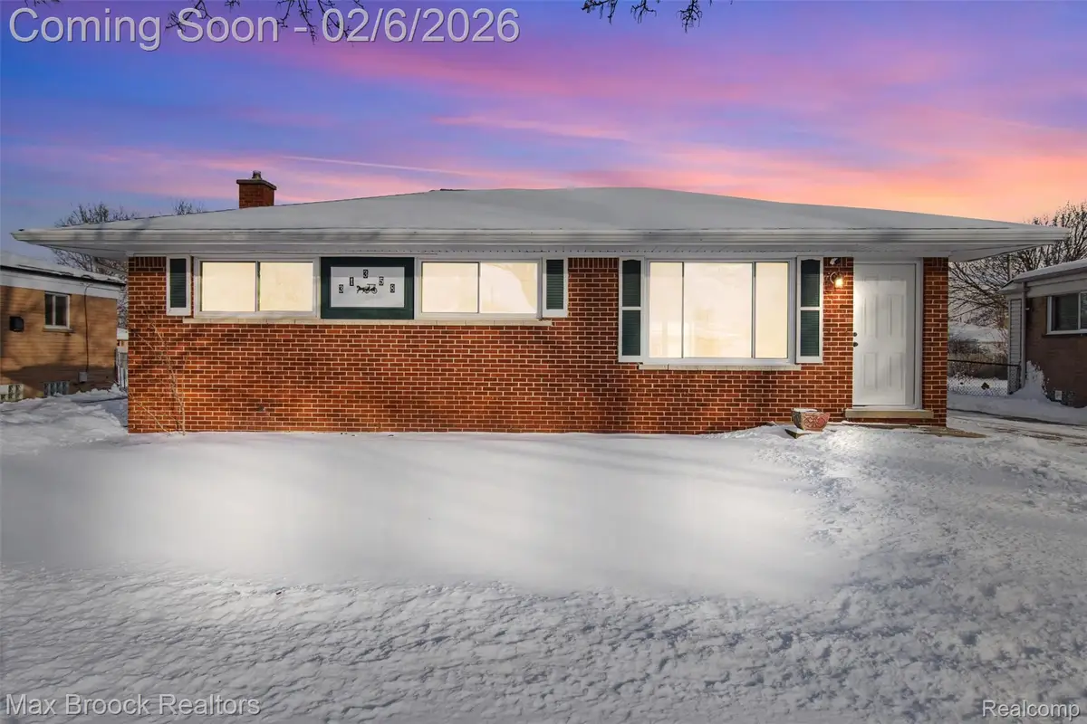 31358 Iroquois Drive, Warren, MI 48088 - Image #1