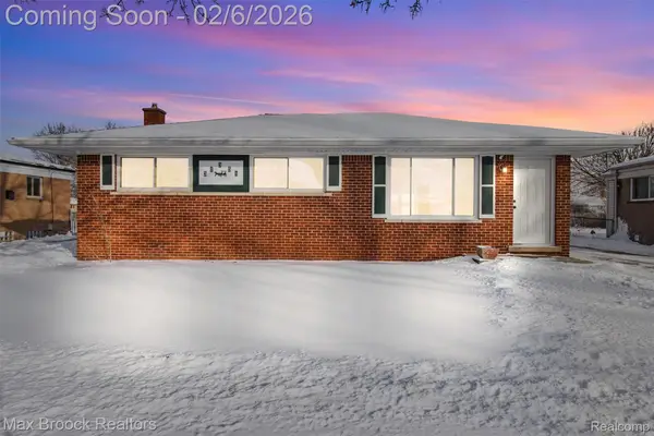 31358 Iroquois Drive, Warren, MI 48088