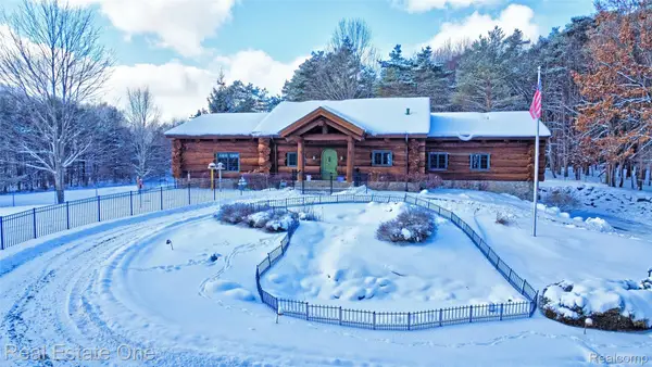 4340 Lahring Road, Holly, MI 48442