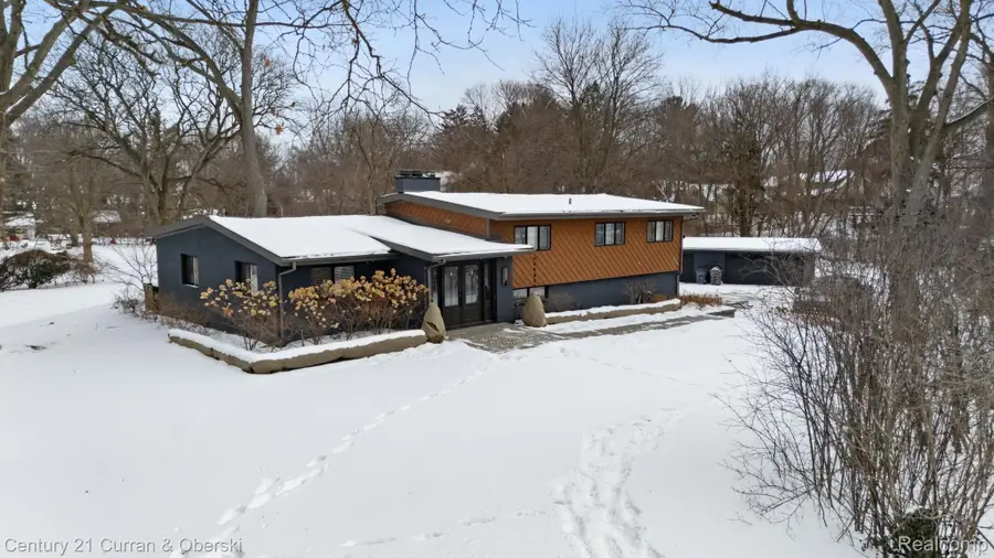 234 N Sheldon Road, Plymouth, MI 48170 - Image #2