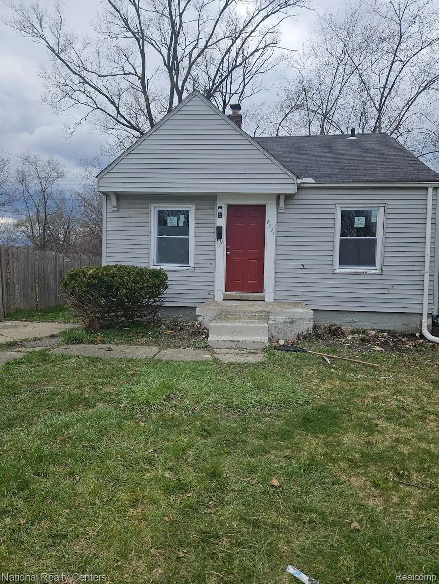 8271 Rosemont Avenue, Detroit, MI 48228 - Image #2