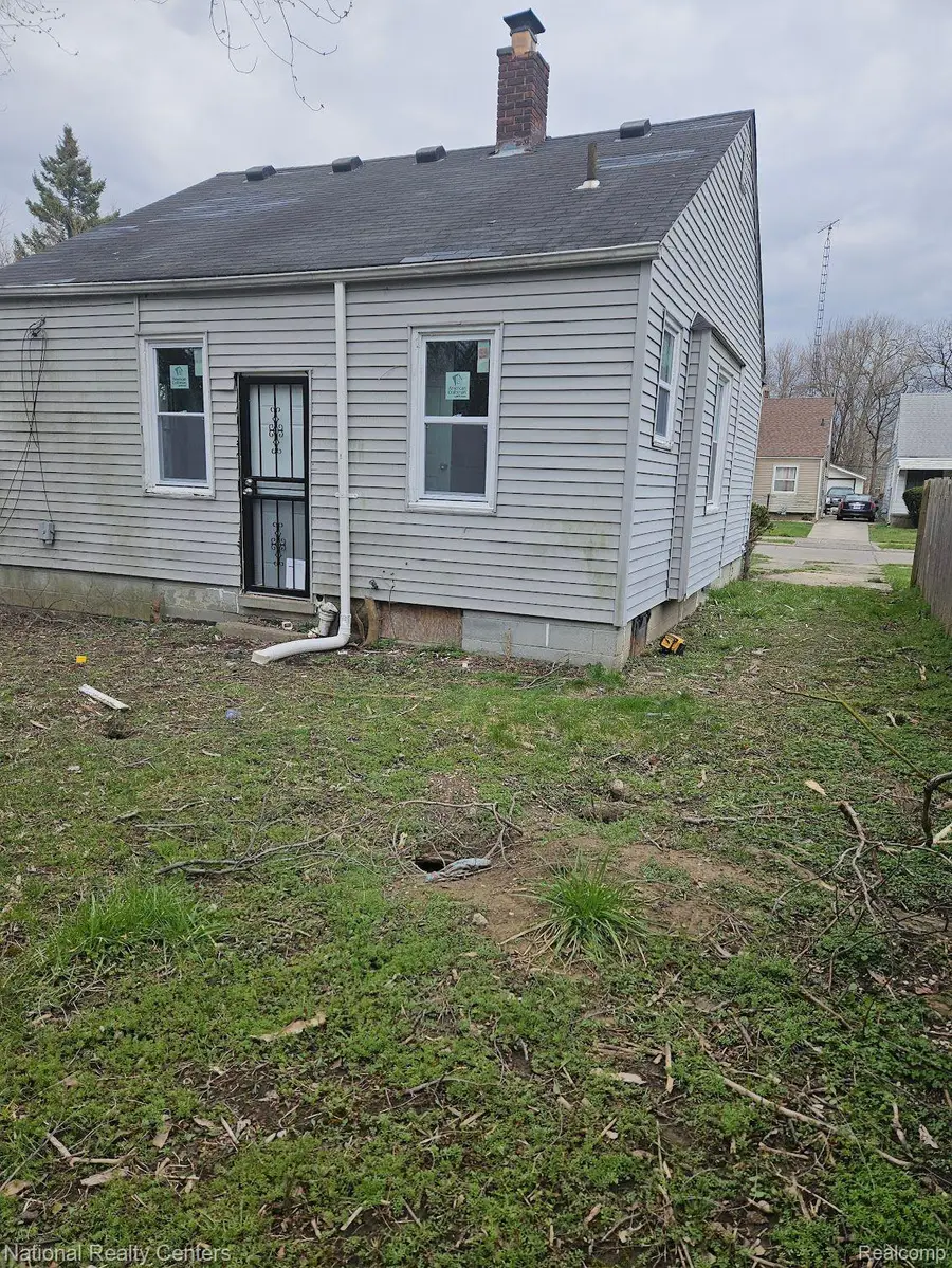 8271 Rosemont Avenue, Detroit, MI 48228 - Image #3