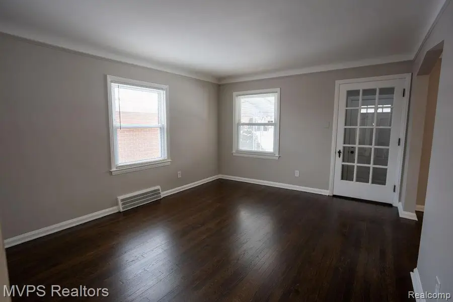 21337 Universal Avenue, Eastpointe, MI 48021 - Image #3