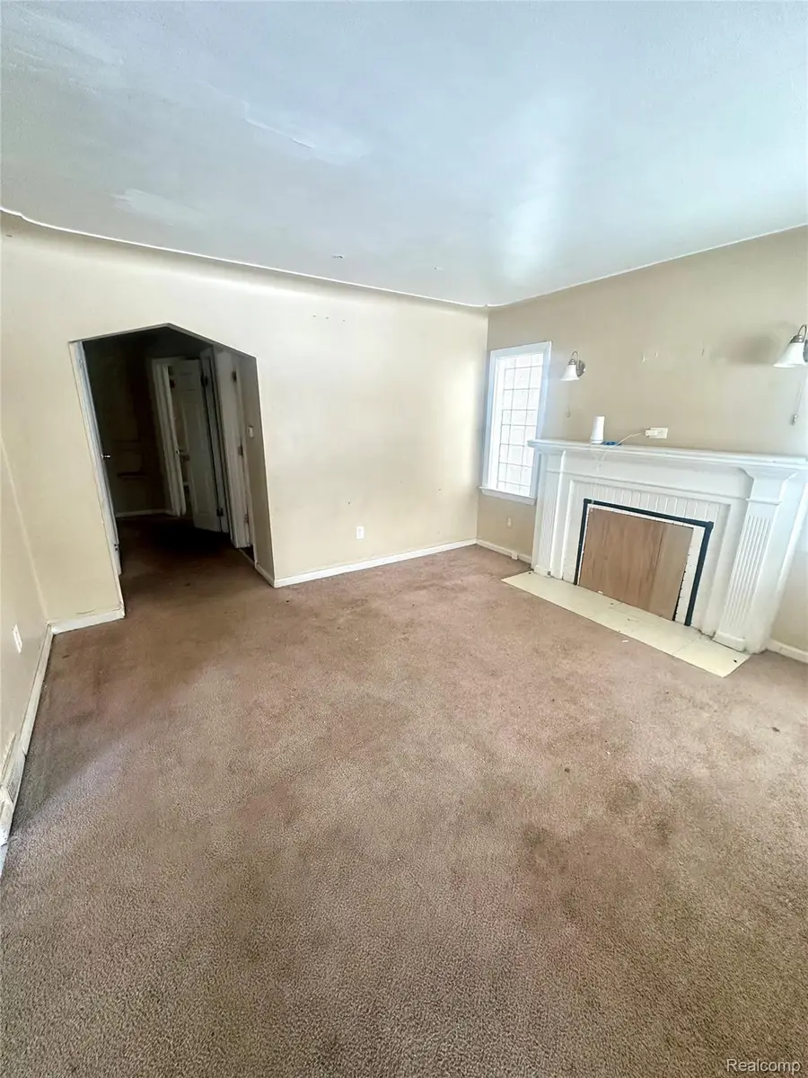 10696 Stratman Street, Detroit, MI 48224 - #2