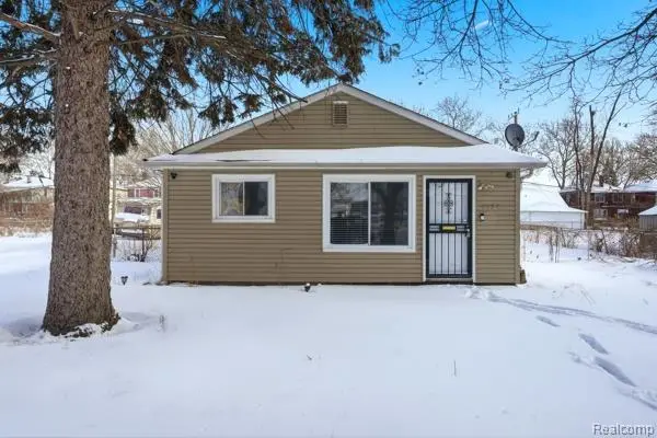 8154 Decatur Street, Detroit, MI 48228 - #2