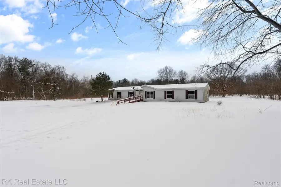 8237 Lambs Road, Wales Township, MI 48027 - Image #3