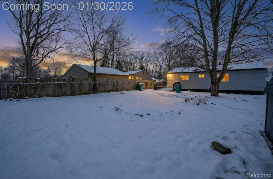 15527 Meadow Street, Romulus, MI 48174 - Image #3