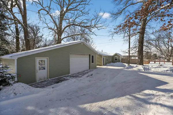 4539 Parker Drive, Howell, MI 48843