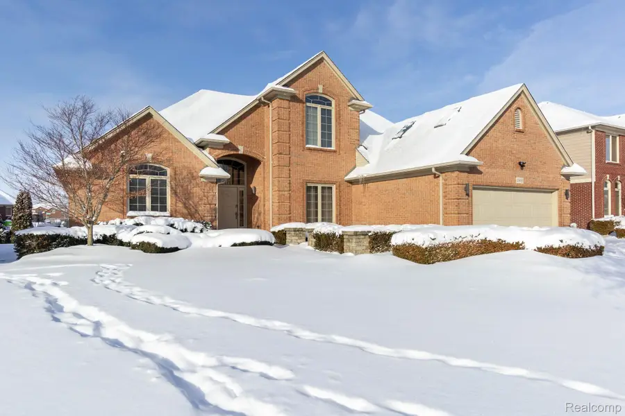 49683 Yale Drive, Macomb, MI 48044 - #2