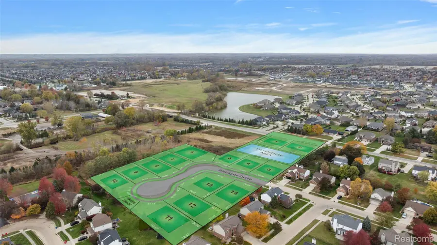 17827 Biscayne Drive, Macomb, MI 48042 - #2