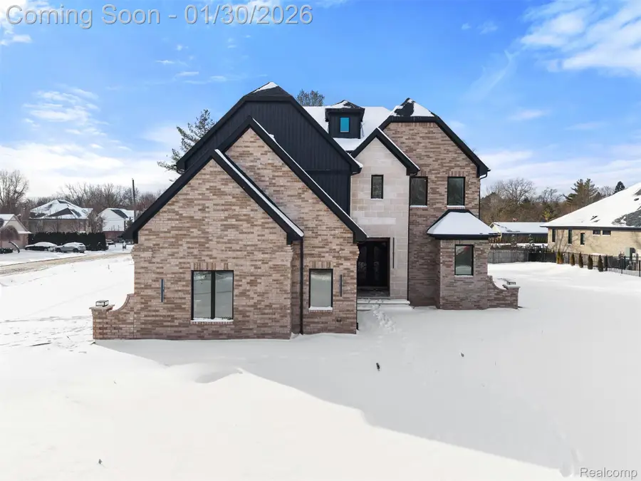 5321 Rochester Rd, Troy, MI 48058 - Image #3