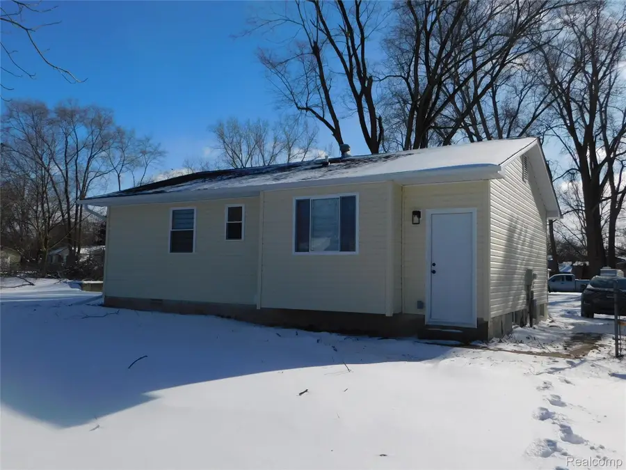 2727 Eaton Place, Flint, MI 48506 - Image #3