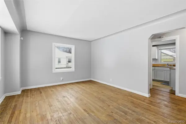 14725 Agnes Avenue, Eastpointe, MI 48021